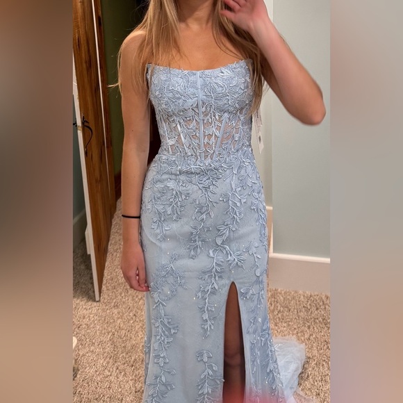 Sherri hill prom dress - Picture 8 of 12